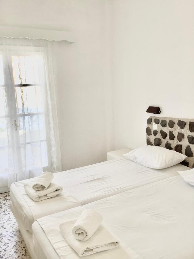 Villa Maina Kamári Buitenkant foto