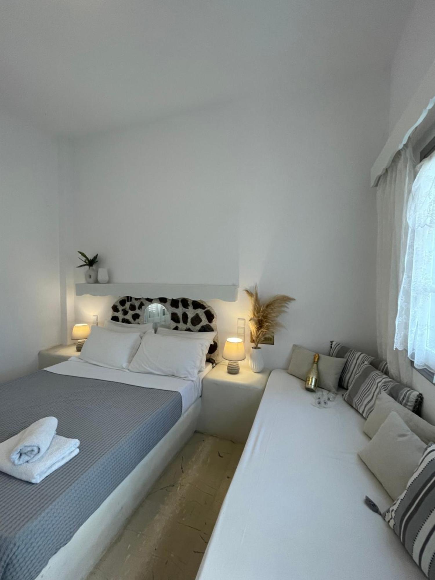 Villa Maina Kamári Buitenkant foto